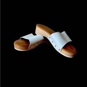 Donna Toscana leather/wood Dr Scholl’s type sandals